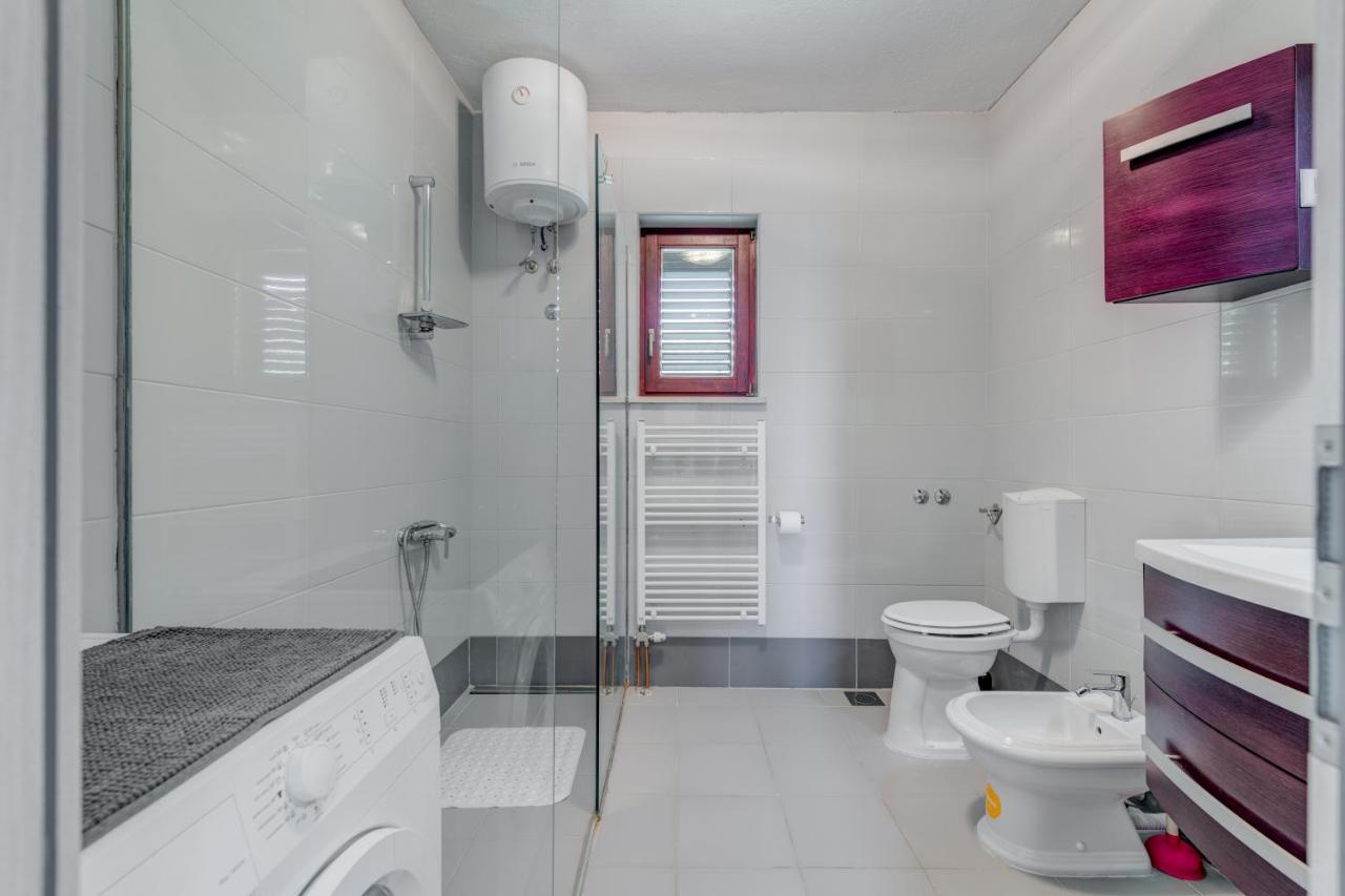 Apartman Aurelia Podstrana Bagian luar foto